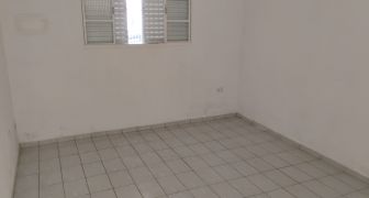 Casa com 2 dormitórios LO 104